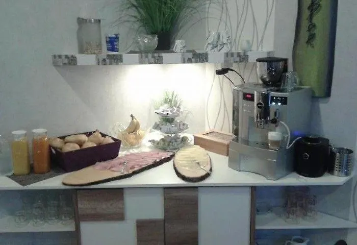 Hedy Bed & Breakfast